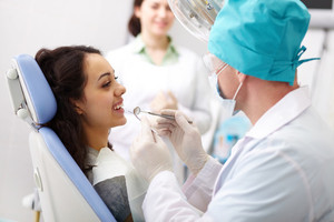 Что лечит стоматолог-пародонтолог