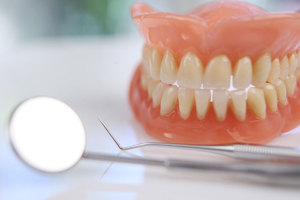 Зубные протезы-показания