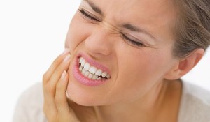 Какими средствами избавиться от зубной боли