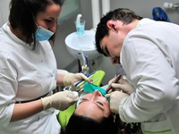 Методы и особенности выполнения эстетической реставрации зубов