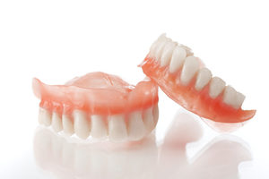 Описание существующих видов зубных протезов